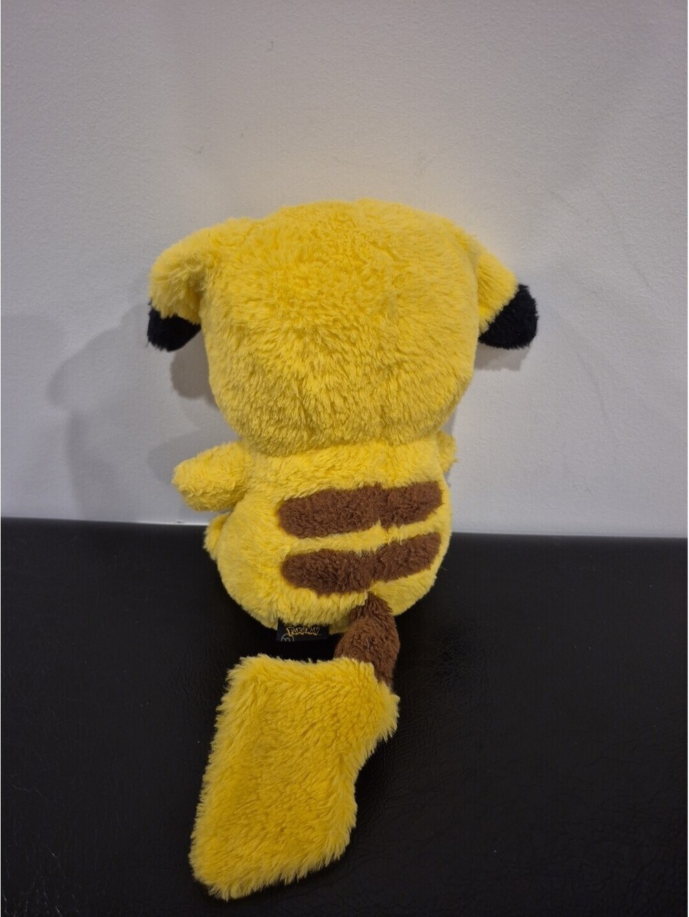 Pokemon Pikachu Plush Droppy Ears Move Up When Hands Pressed 1997 Black Label - Picture 5 of 9